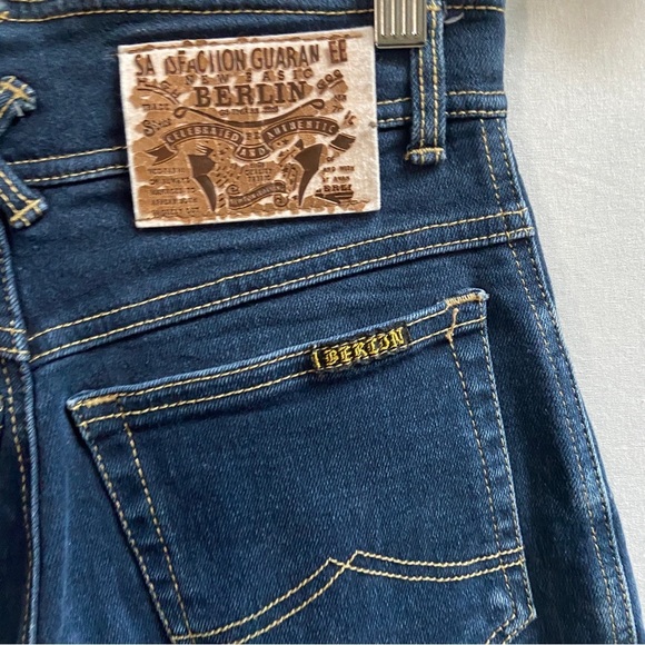 Berlin high waisted denim jeans Sz XS 24” - Picture 4 of 11